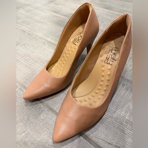 Malu Nude Textured Pointed Toe Heels | Size [9] | Classic Work Pump